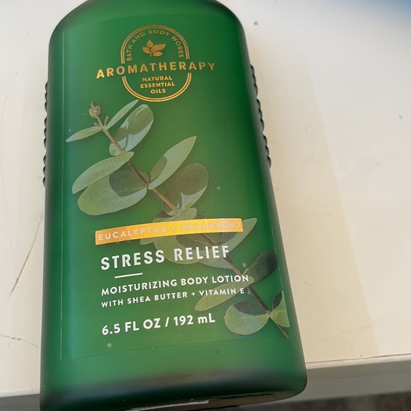 - - Aromatherapy  stress relief moisturizer - Picture 2 of 3